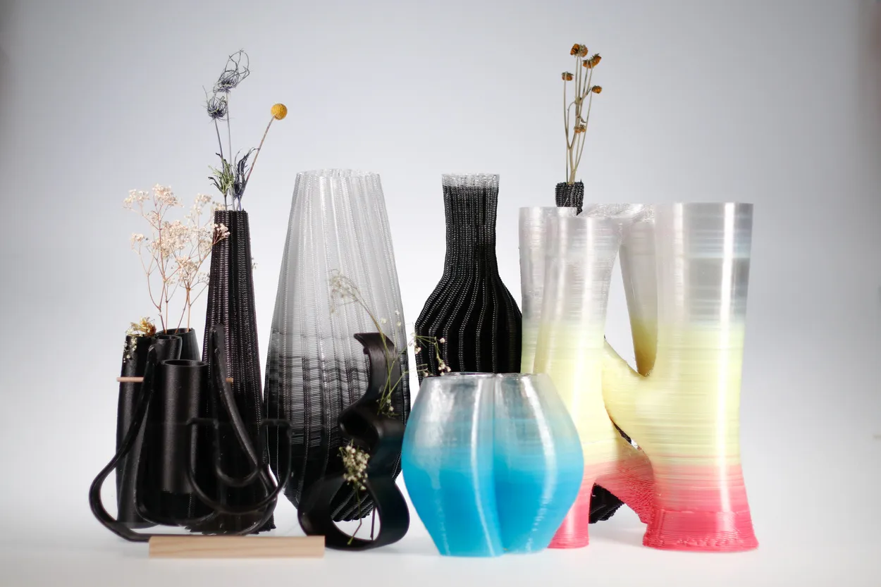 Vases by KUKA